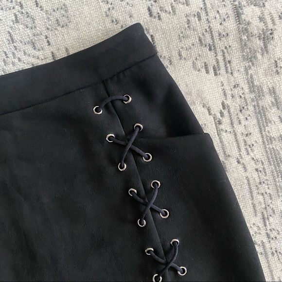 Size M Black Lace-Up Black Suede Bodycon Miniskirt - Picture 3 of 6